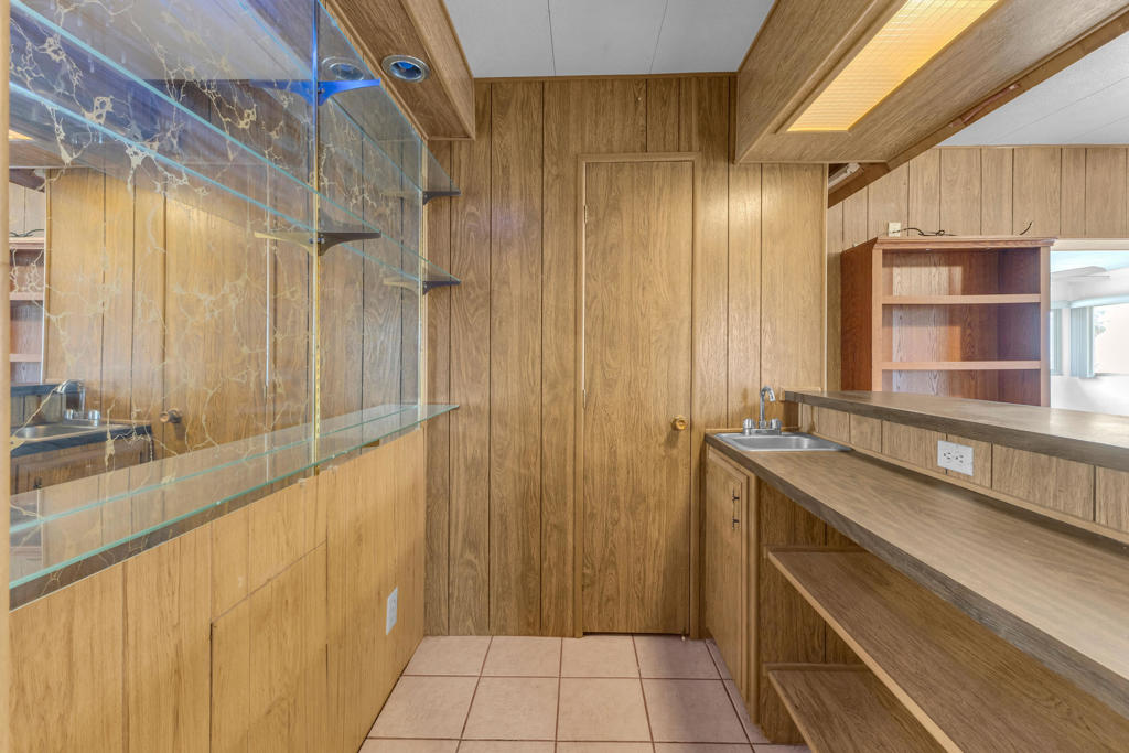 69250 Crestview Drive