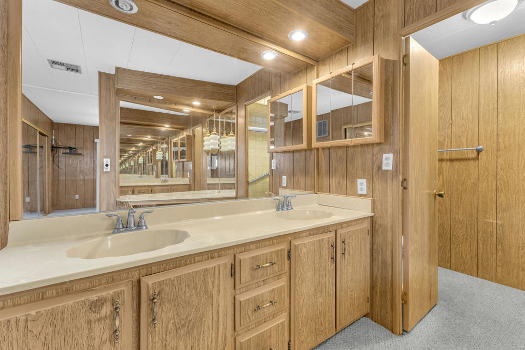 69250 Crestview Drive