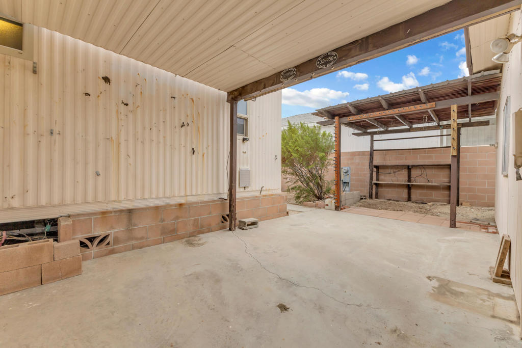 69250 Crestview Drive