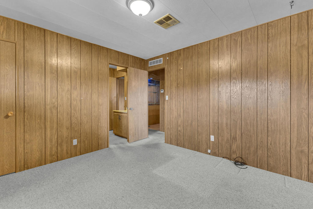 69250 Crestview Drive