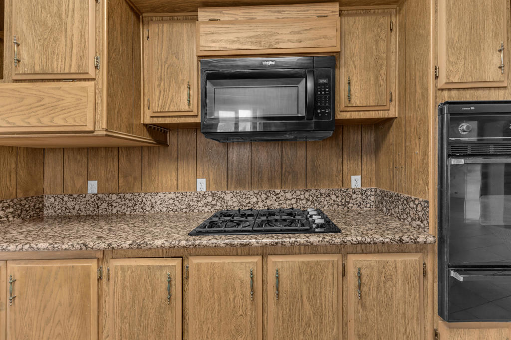 69250 Crestview Drive