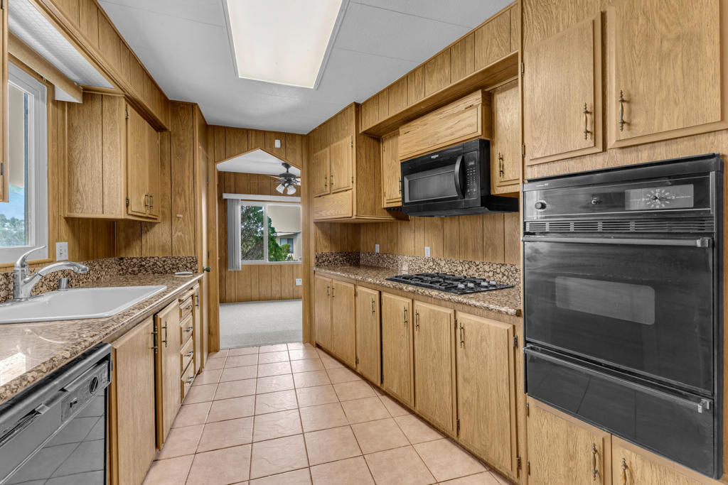 69250 Crestview Drive