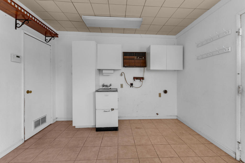 69250 Crestview Drive