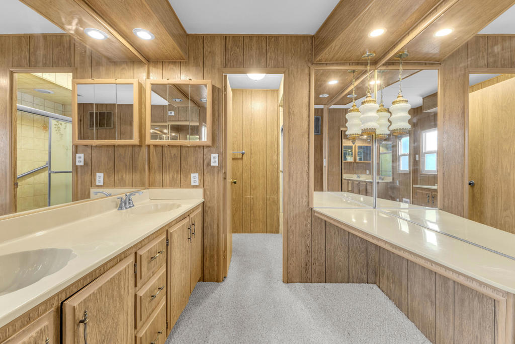 69250 Crestview Drive