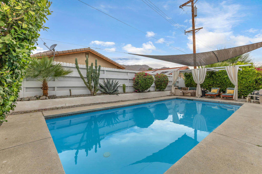 53545 Avenida Ramirez