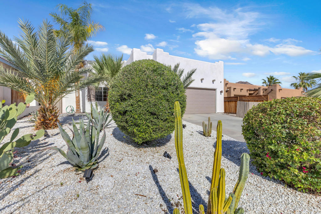 53545 Avenida Ramirez