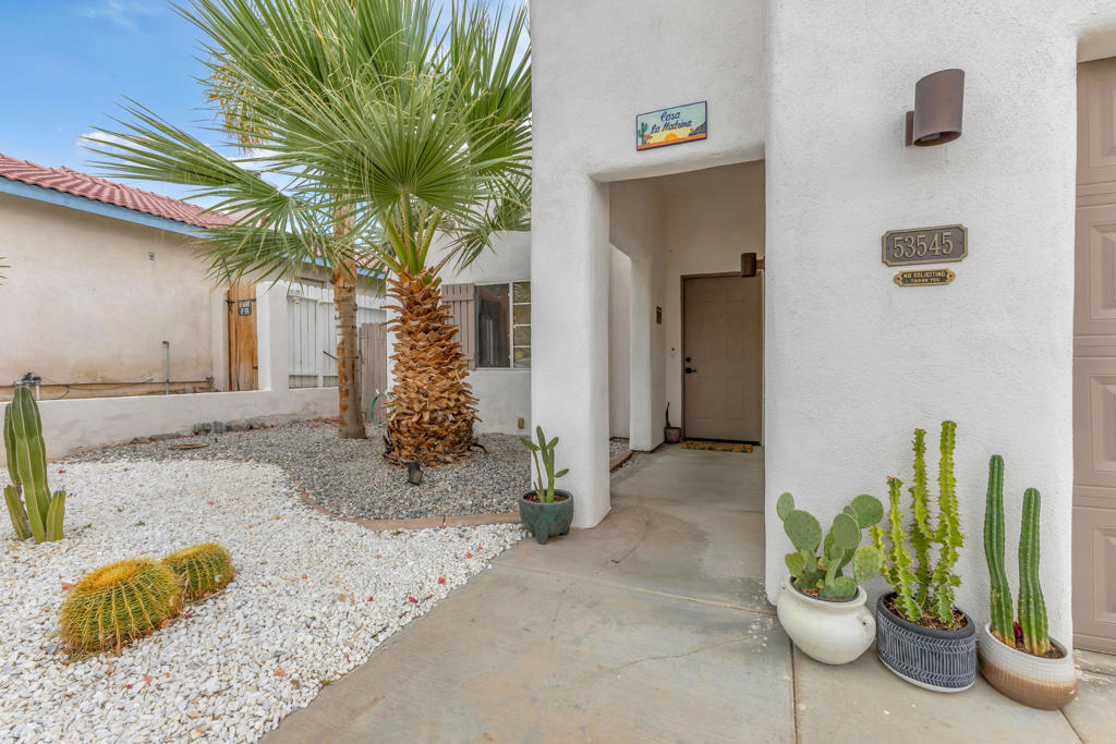 53545 Avenida Ramirez