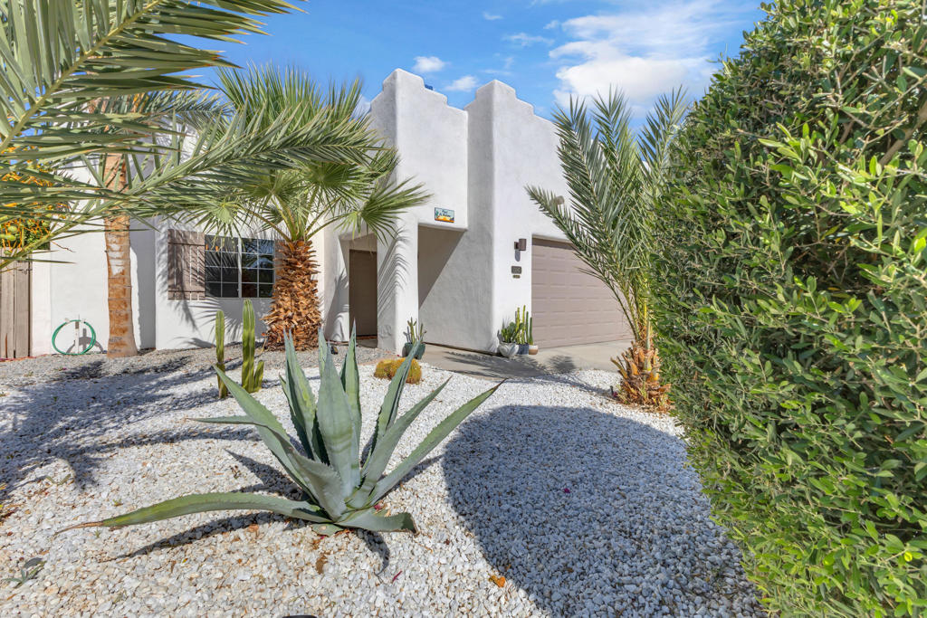 53545 Avenida Ramirez