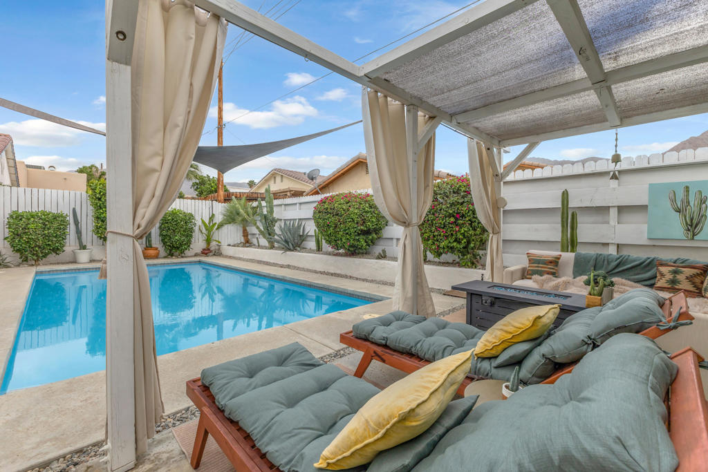 53545 Avenida Ramirez