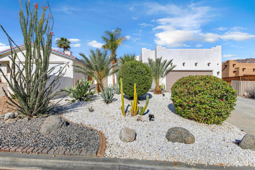 53545 Avenida Ramirez