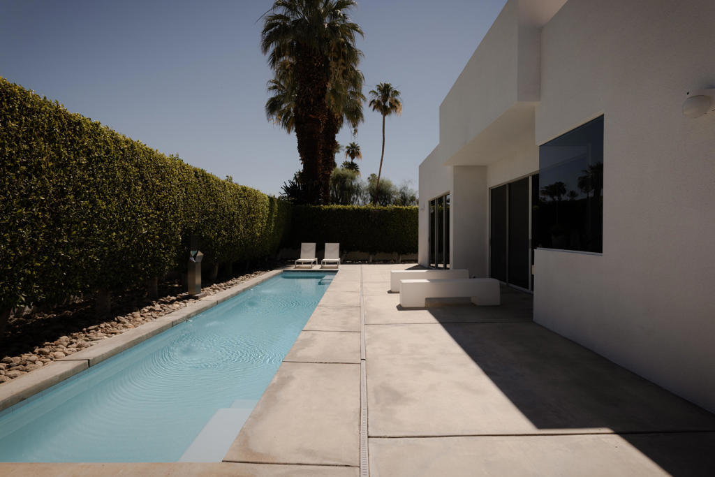 37700 Peacock Circle
