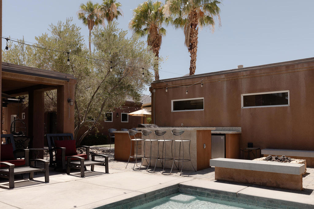52883 Eisenhower Drive