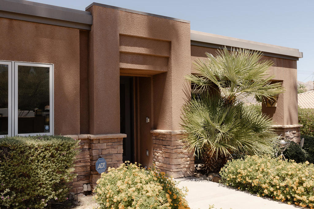 52883 Eisenhower Drive