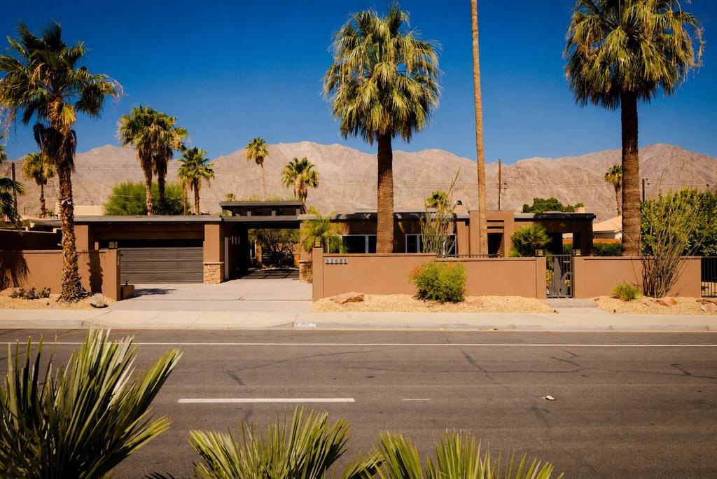 52883 Eisenhower Drive