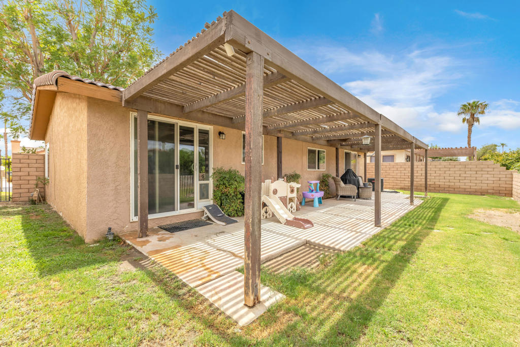 77872 Sunnybrook Drive