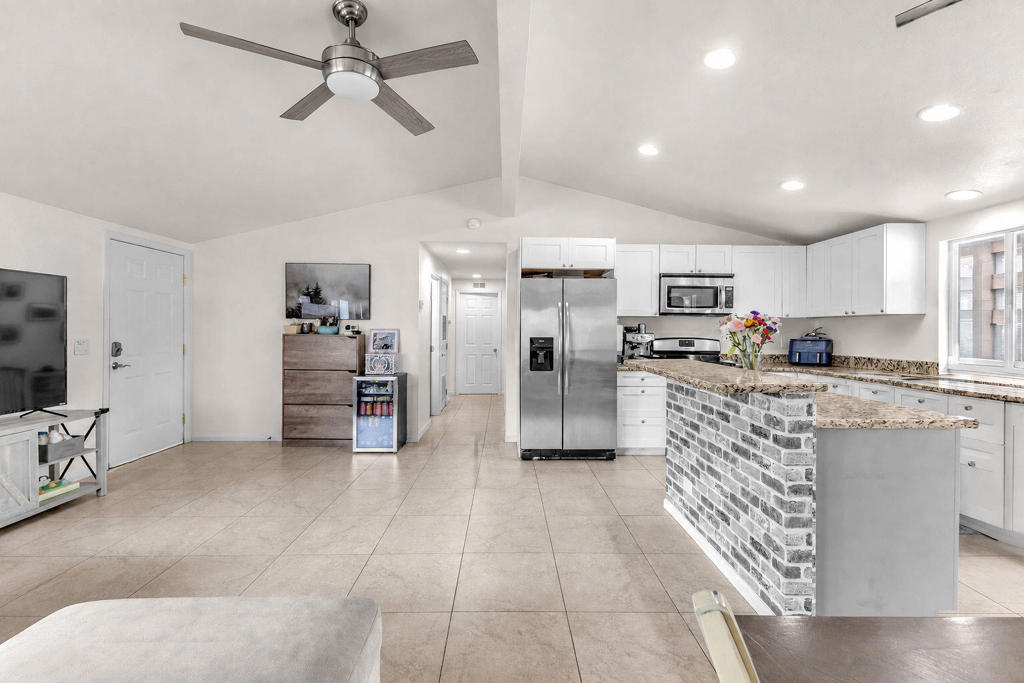 77872 Sunnybrook Drive