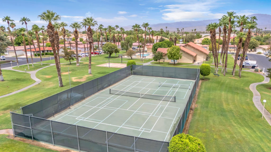77872 Sunnybrook Drive