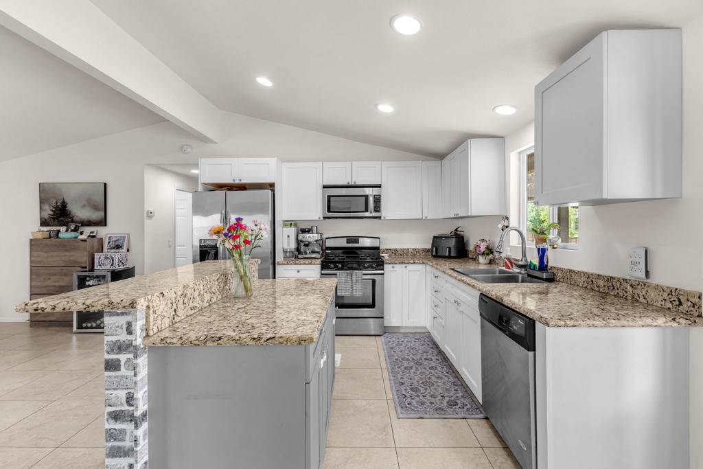 77872 Sunnybrook Drive
