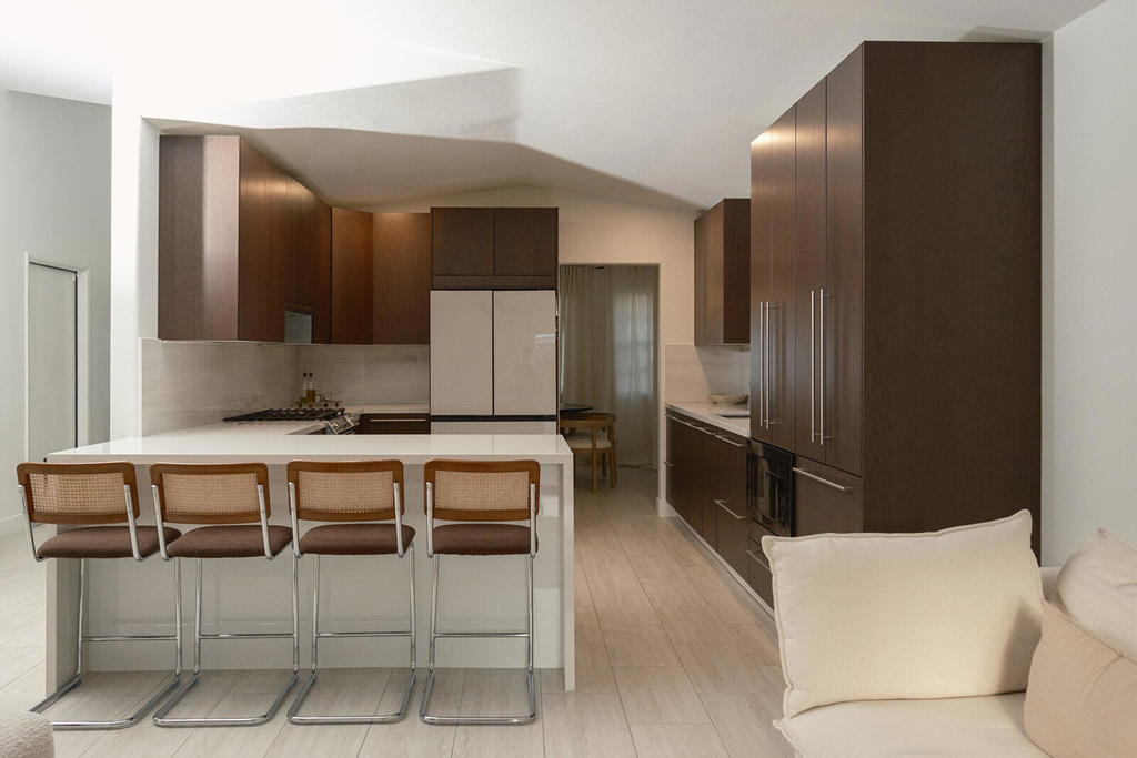 53675 Avenida Martinez