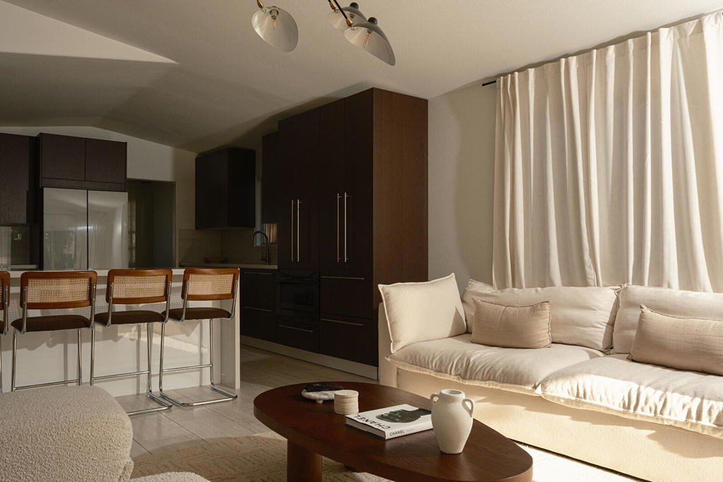 53675 Avenida Martinez