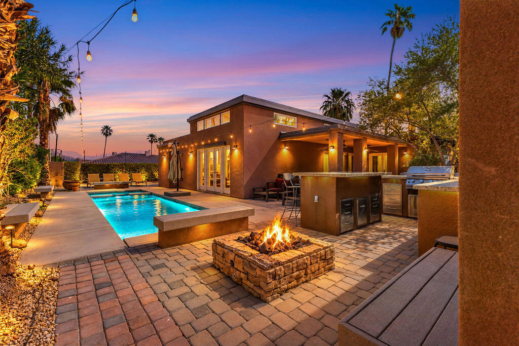 52883 Eisenhower Drive