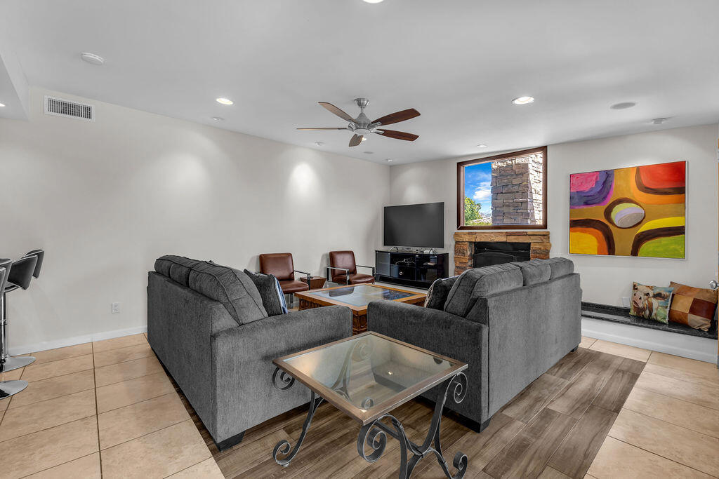 52883 Eisenhower Drive