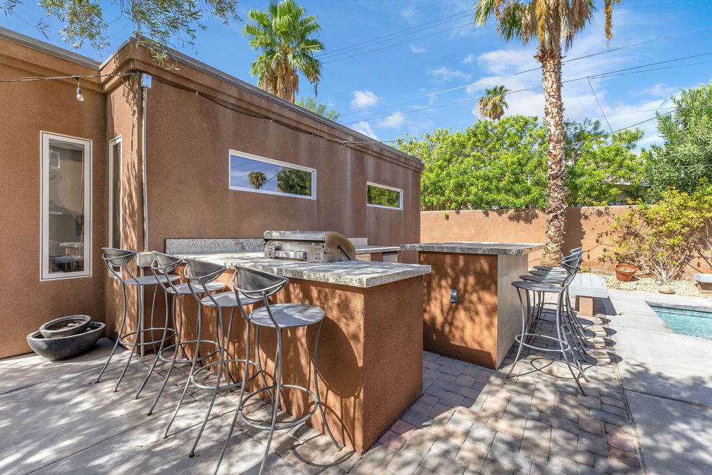 52883 Eisenhower Drive