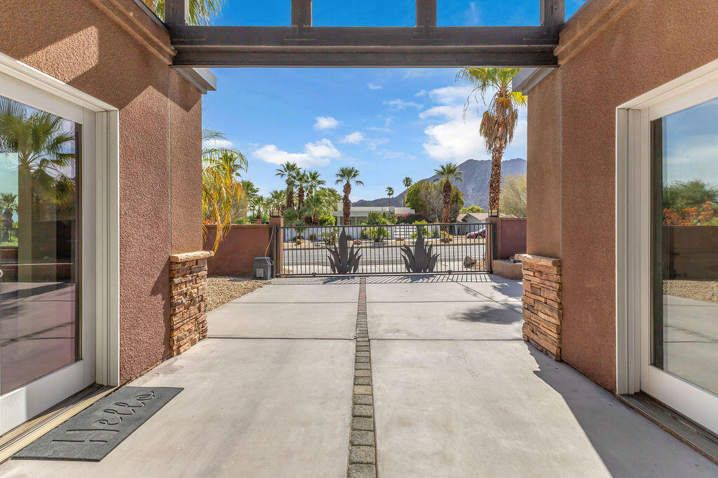 52883 Eisenhower Drive