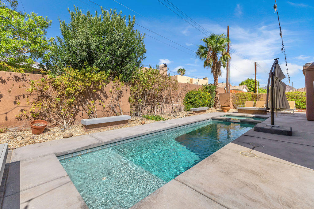 52883 Eisenhower Drive