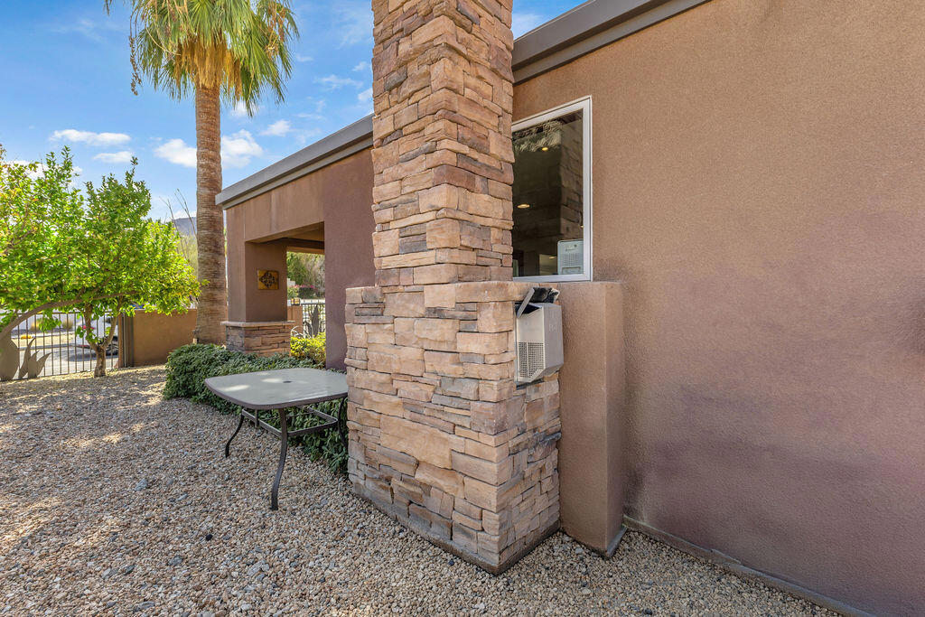 52883 Eisenhower Drive
