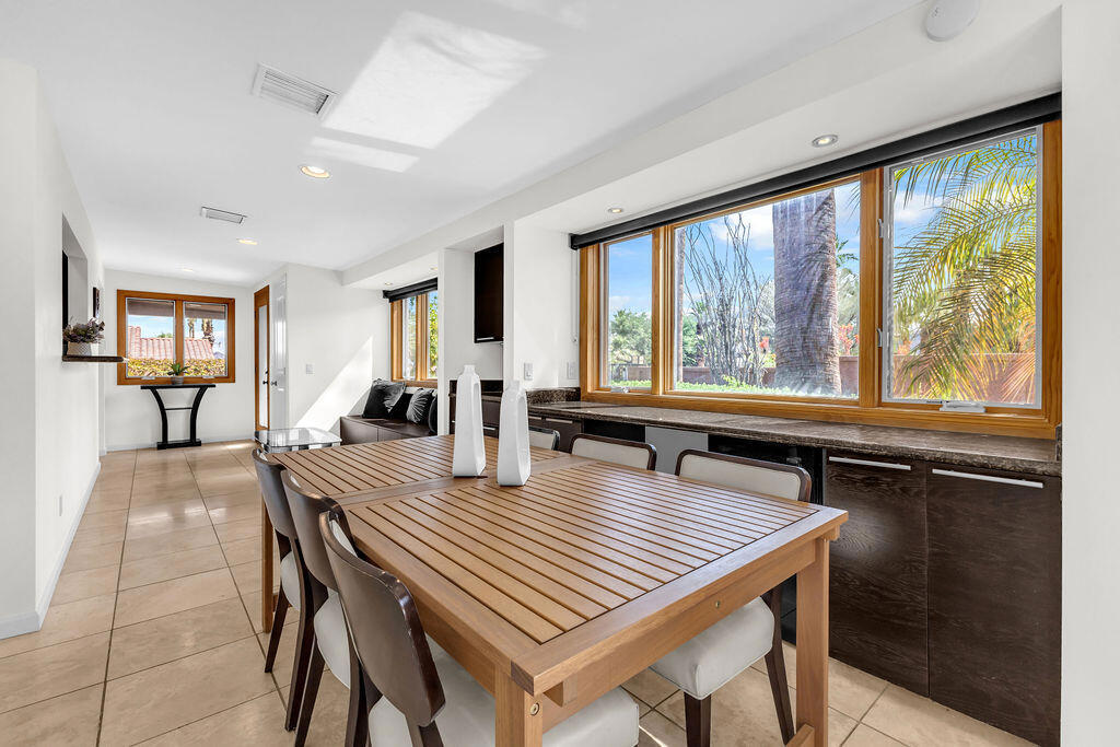 52883 Eisenhower Drive