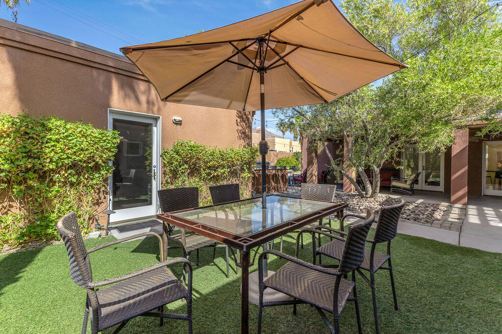 52883 Eisenhower Drive