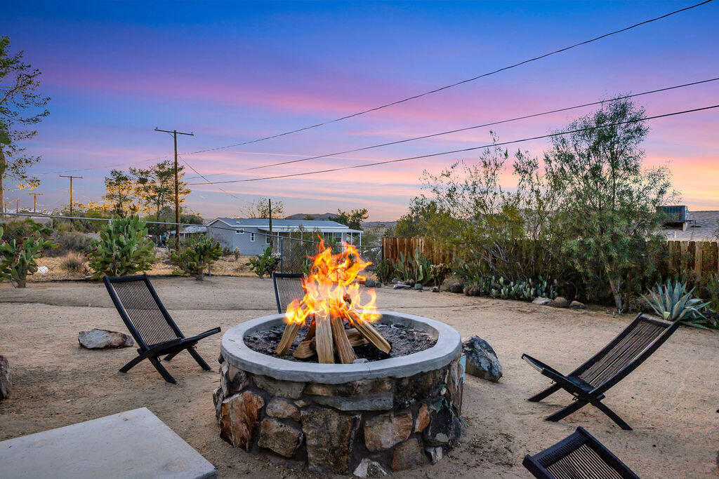 61548 Capilla Drive