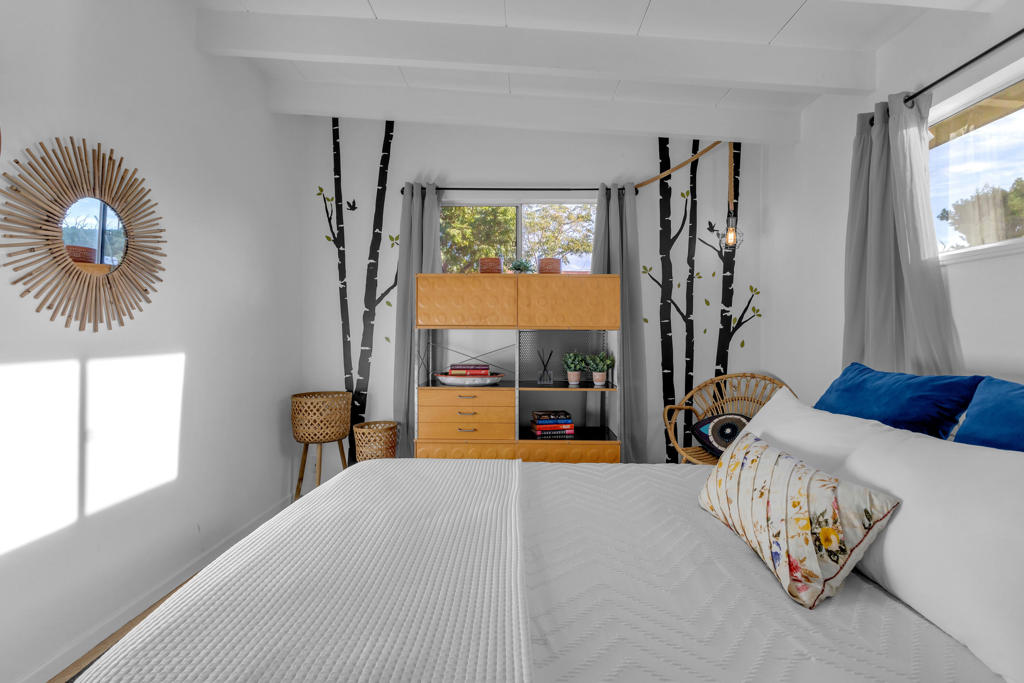 61548 Capilla Drive