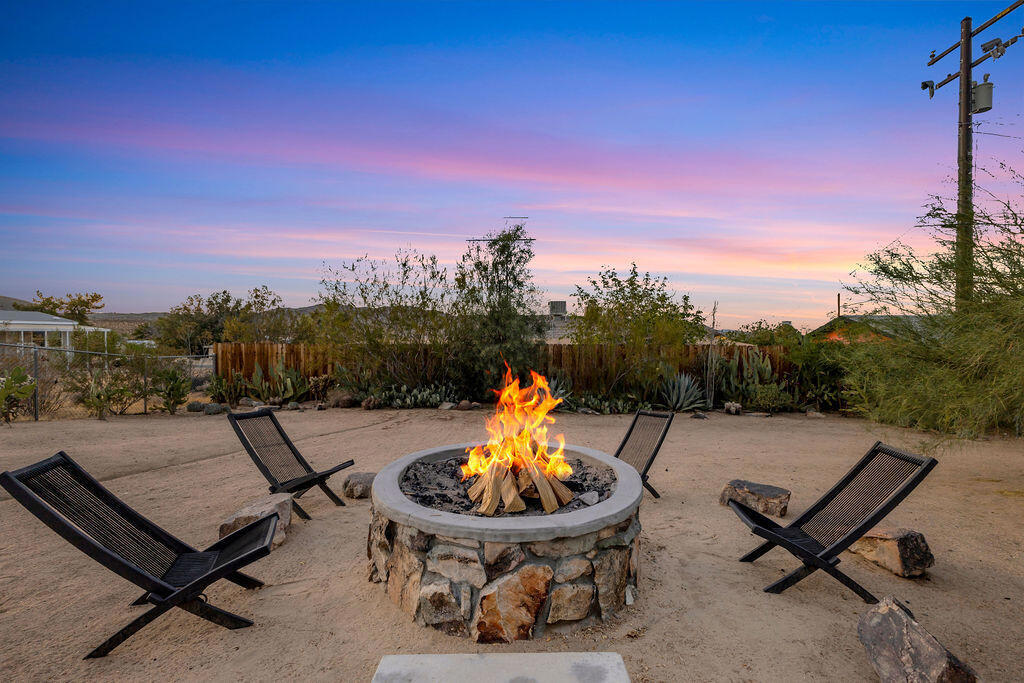 61548 Capilla Drive
