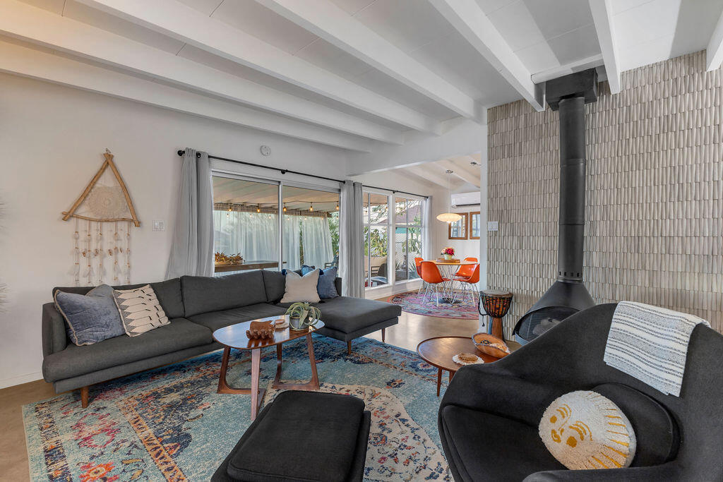 61548 Capilla Drive