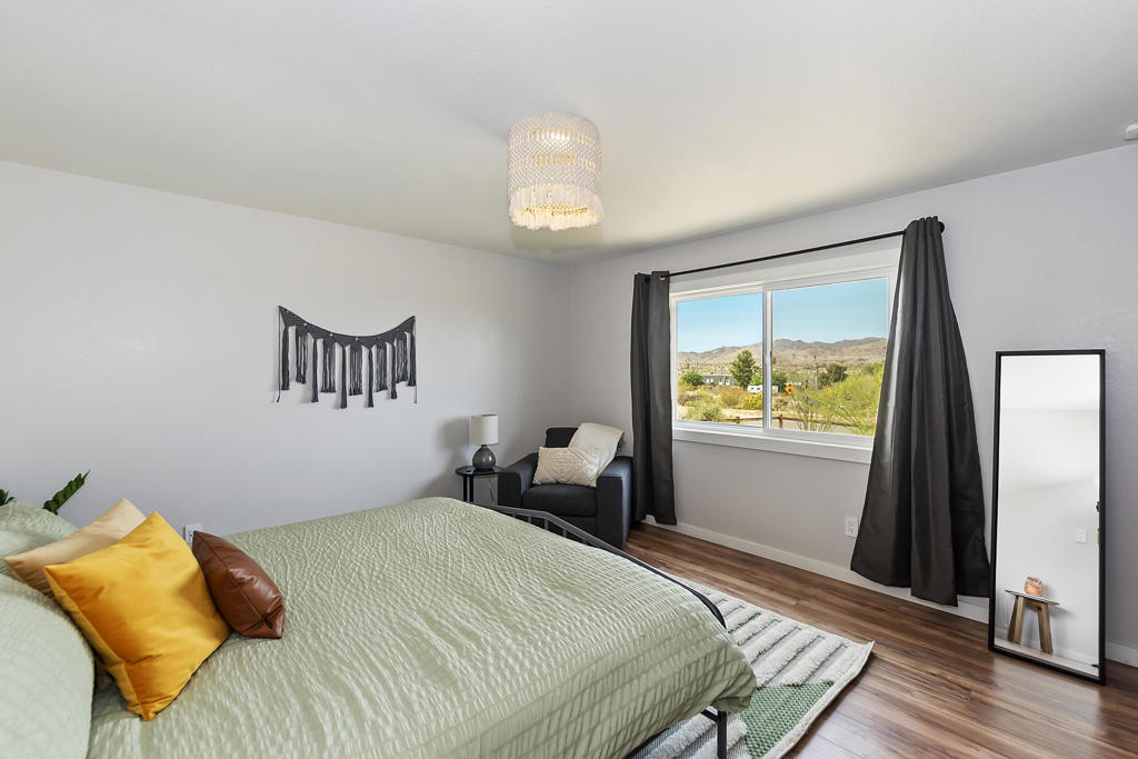 61587 Desert Air Road