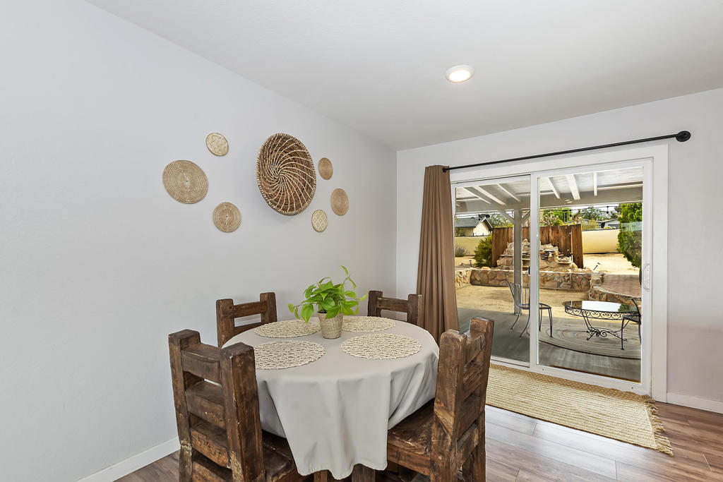 61587 Desert Air Road
