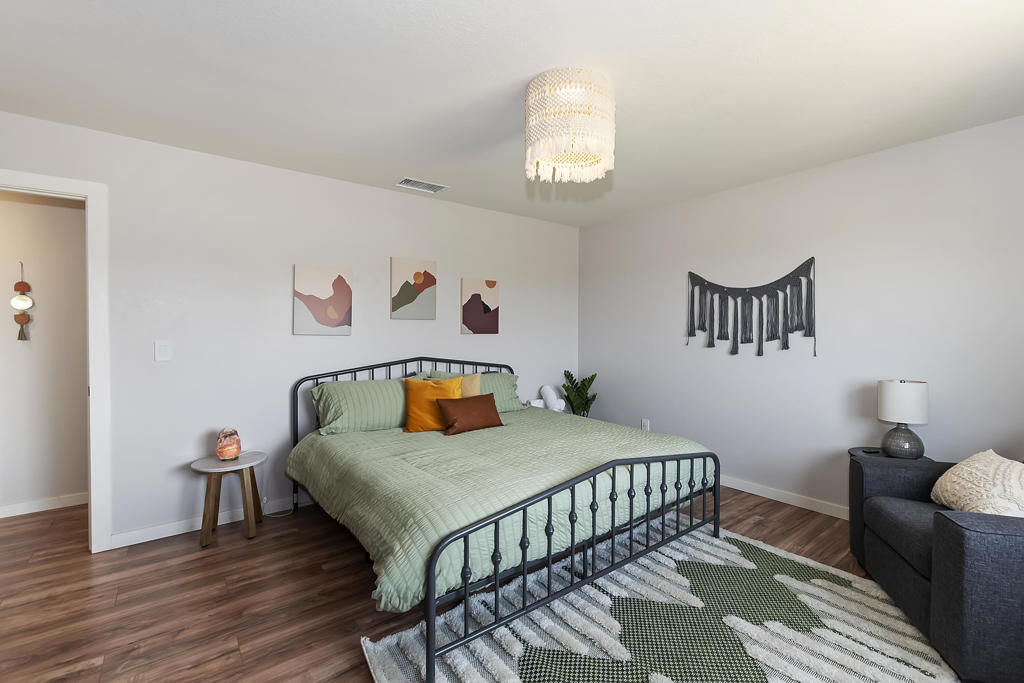61587 Desert Air Road