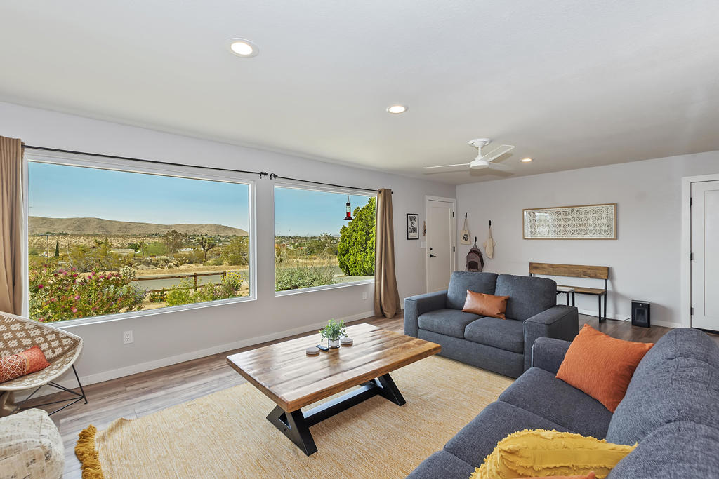 61587 Desert Air Road