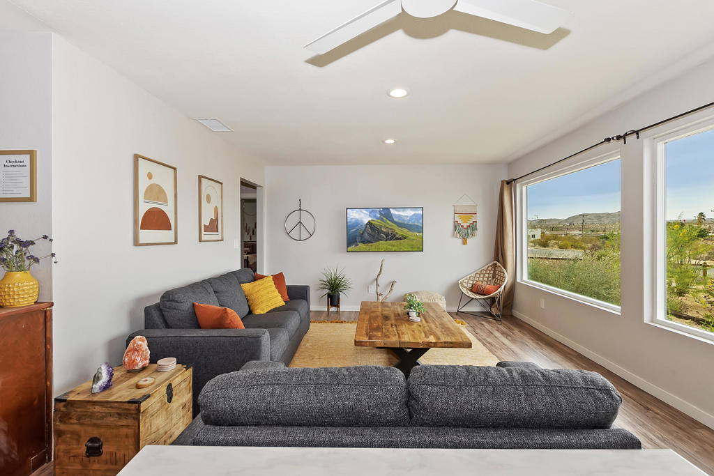 61587 Desert Air Road
