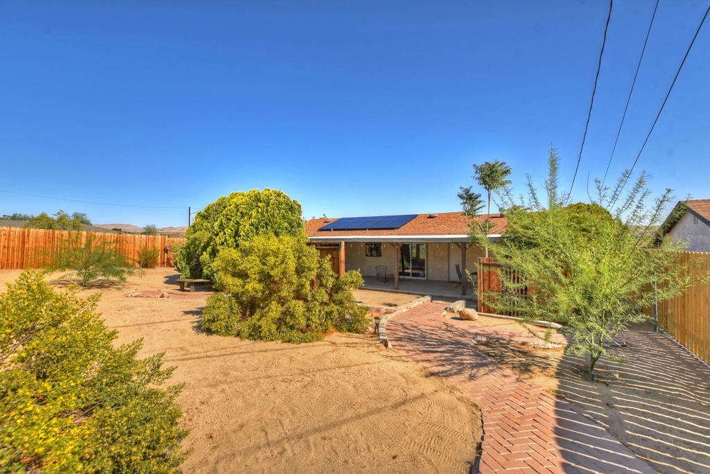 61587 Desert Air Road