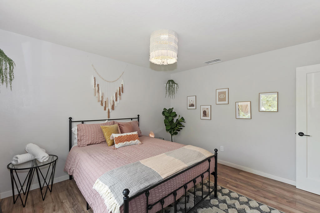 61587 Desert Air Road