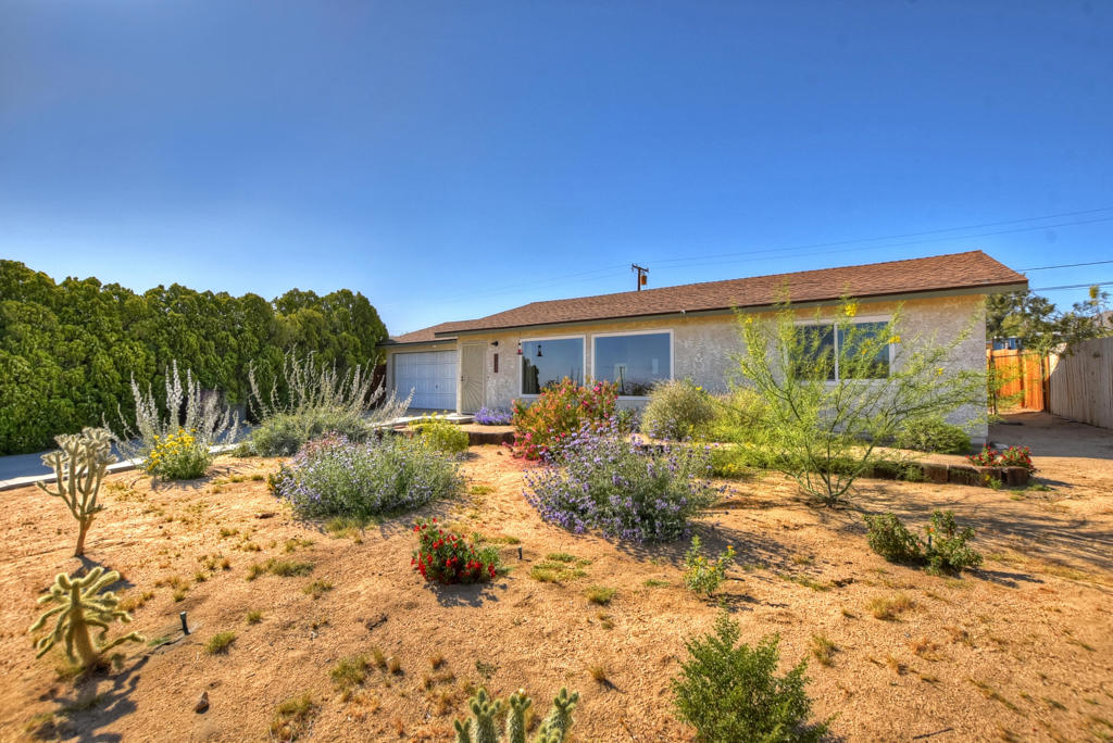 61587 Desert Air Road