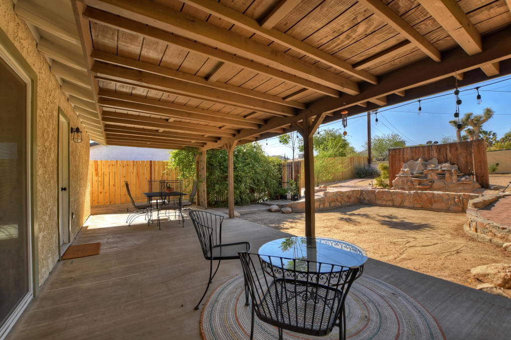 61587 Desert Air Road
