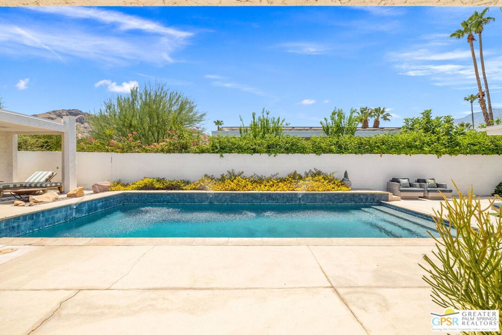 2130 S Toledo Avenue