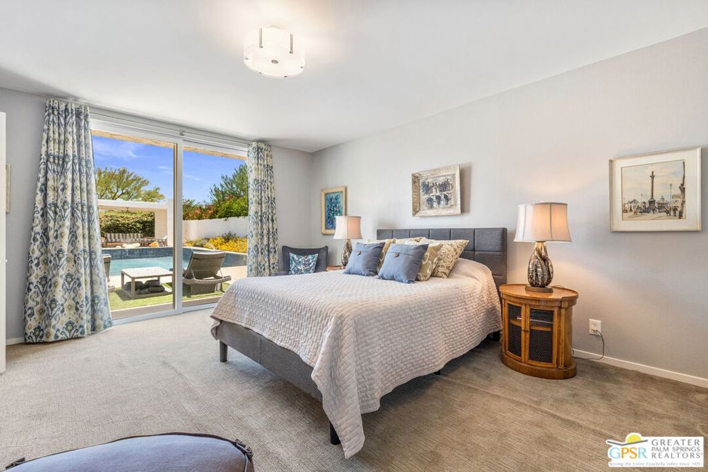 2130 S Toledo Avenue