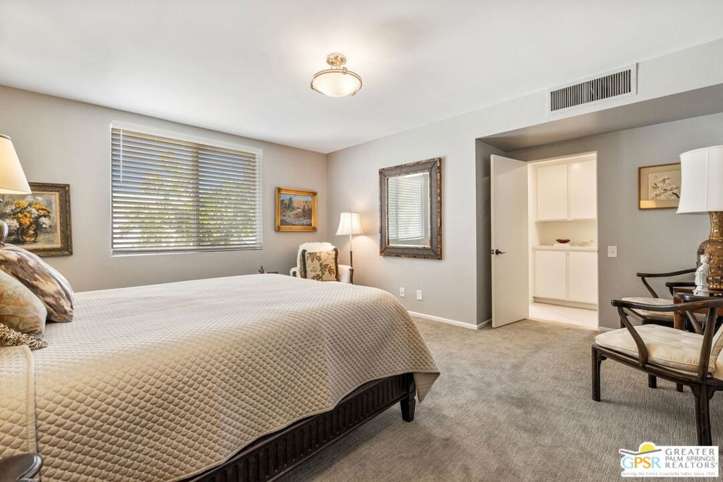 2130 S Toledo Avenue