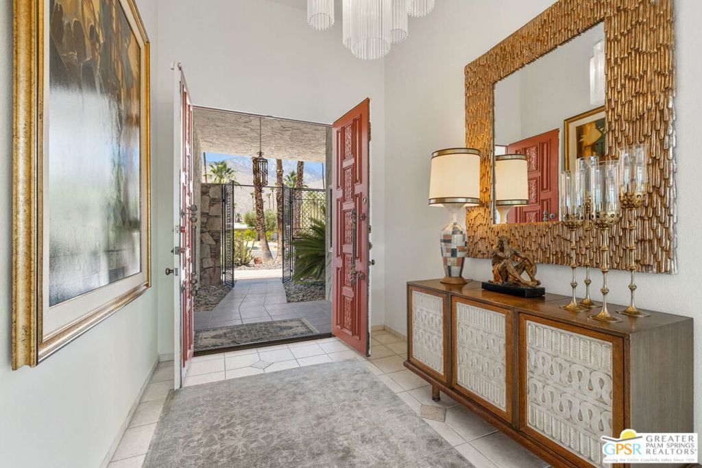 2130 S Toledo Avenue