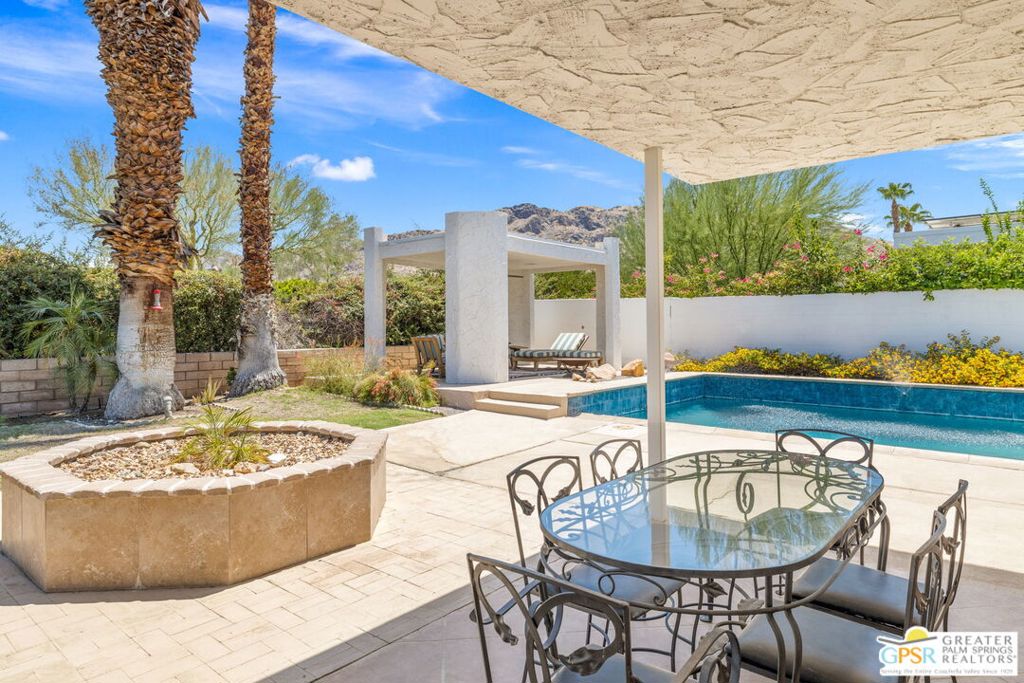 2130 S Toledo Avenue